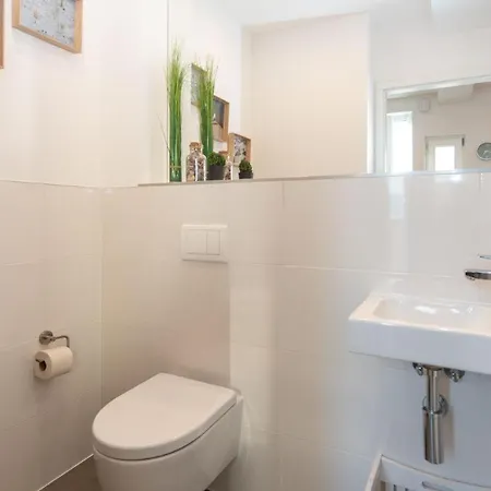 Haus-Quot-Wilhelmsplatz-Quot-Wohnung-Quot-Heimathafen-Quot *